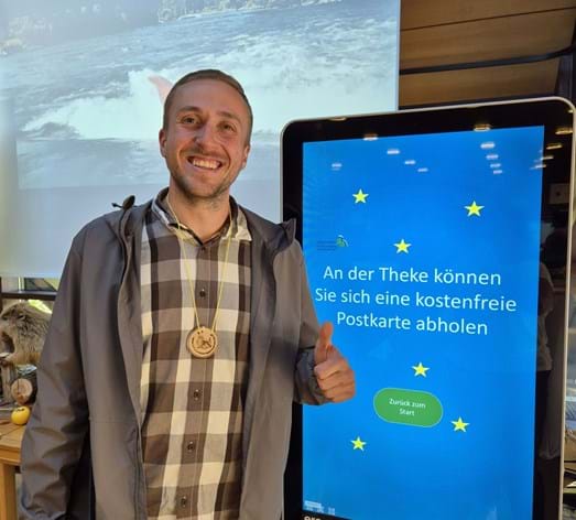 Glücklicher Gewinner unseres Gewinnspiels.